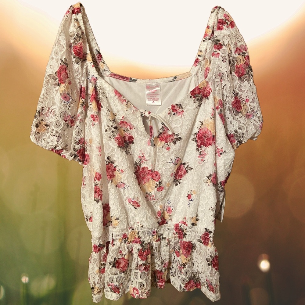 Short sleeve floral lace crop top Sz 19 XXL NWT